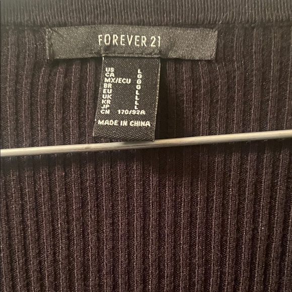 Forever 21 Black Ribbed Crop Top - Picture 2 of 4